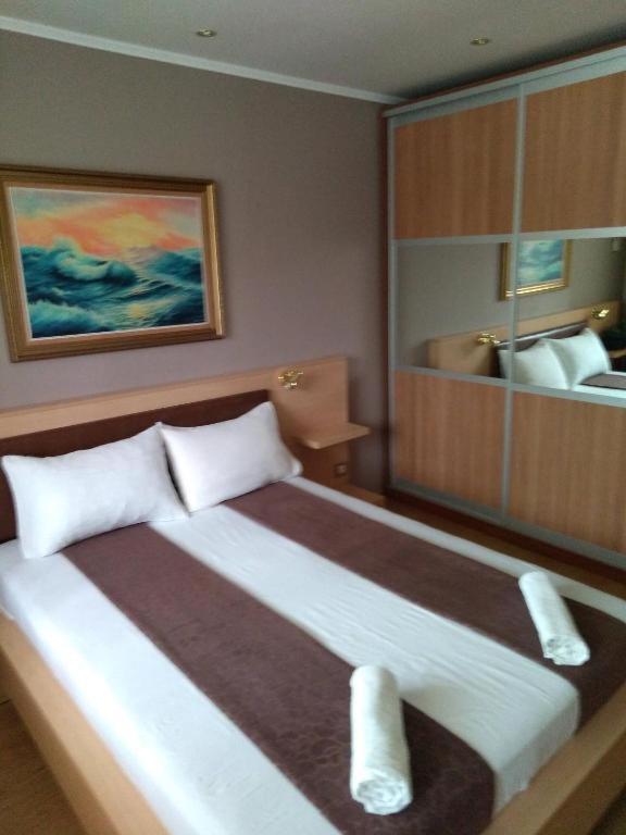 Къща За Гости Роси Pomorie Ngoại thất bức ảnh